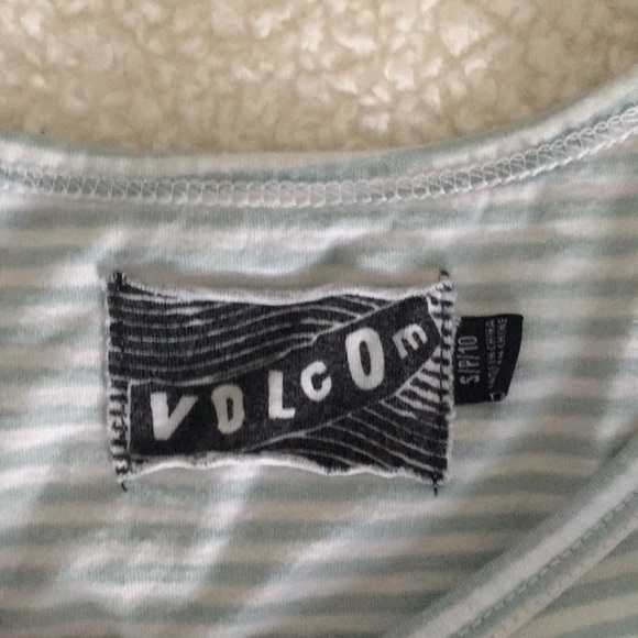 Volcom Long Sleeve Crop Top - Picture 2 of 3